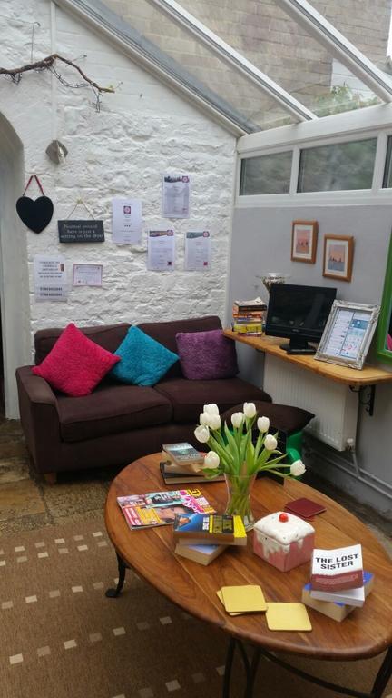 The Witney Guest House Extérieur photo